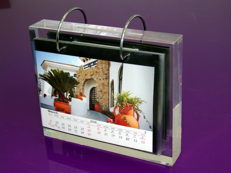 東莞2013亞克力臺(tái)歷新商機(jī)